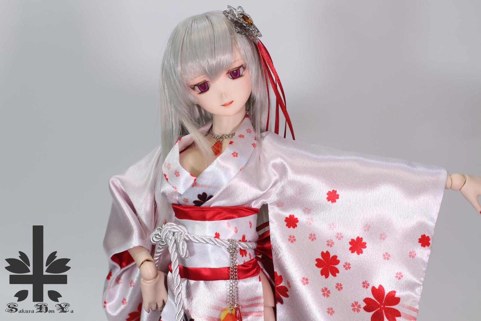 華麗短い和服《赤桜》 - Sakurahonya